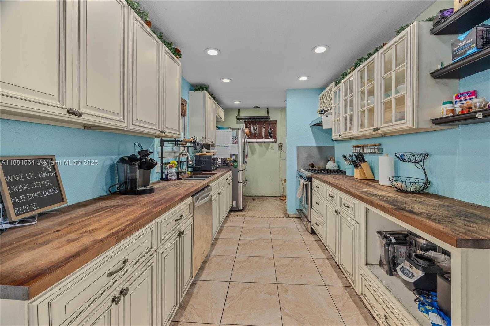 Small Image of 4450 SOUTH WEST 24TH ST, Fort Lauderdale Number 13