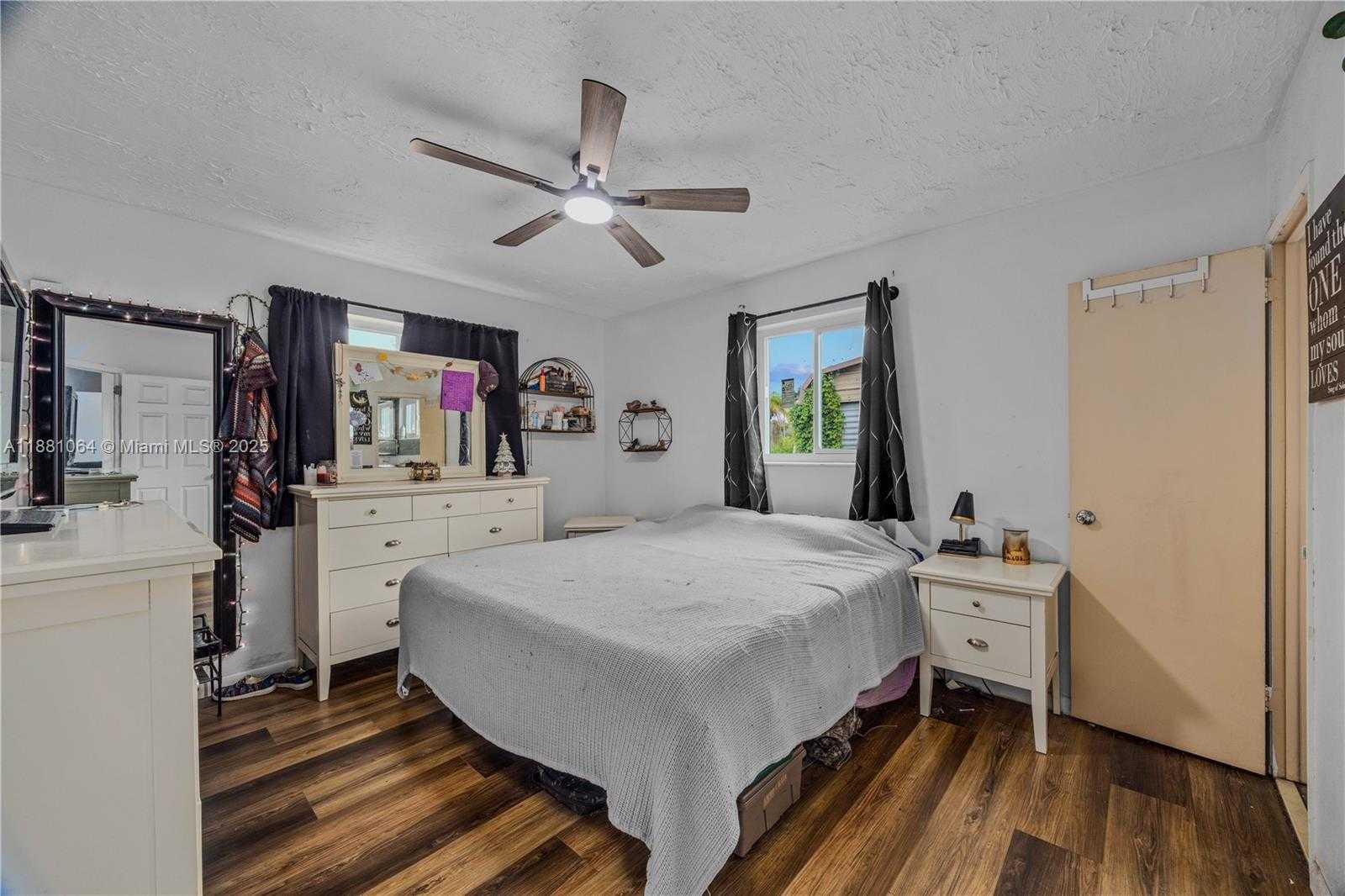 Small Image of 4450 SOUTH WEST 24TH ST, Fort Lauderdale Number 17