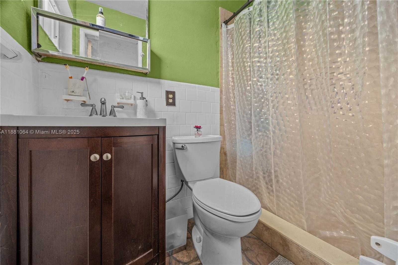 Small Image of 4450 SOUTH WEST 24TH ST, Fort Lauderdale Number 20
