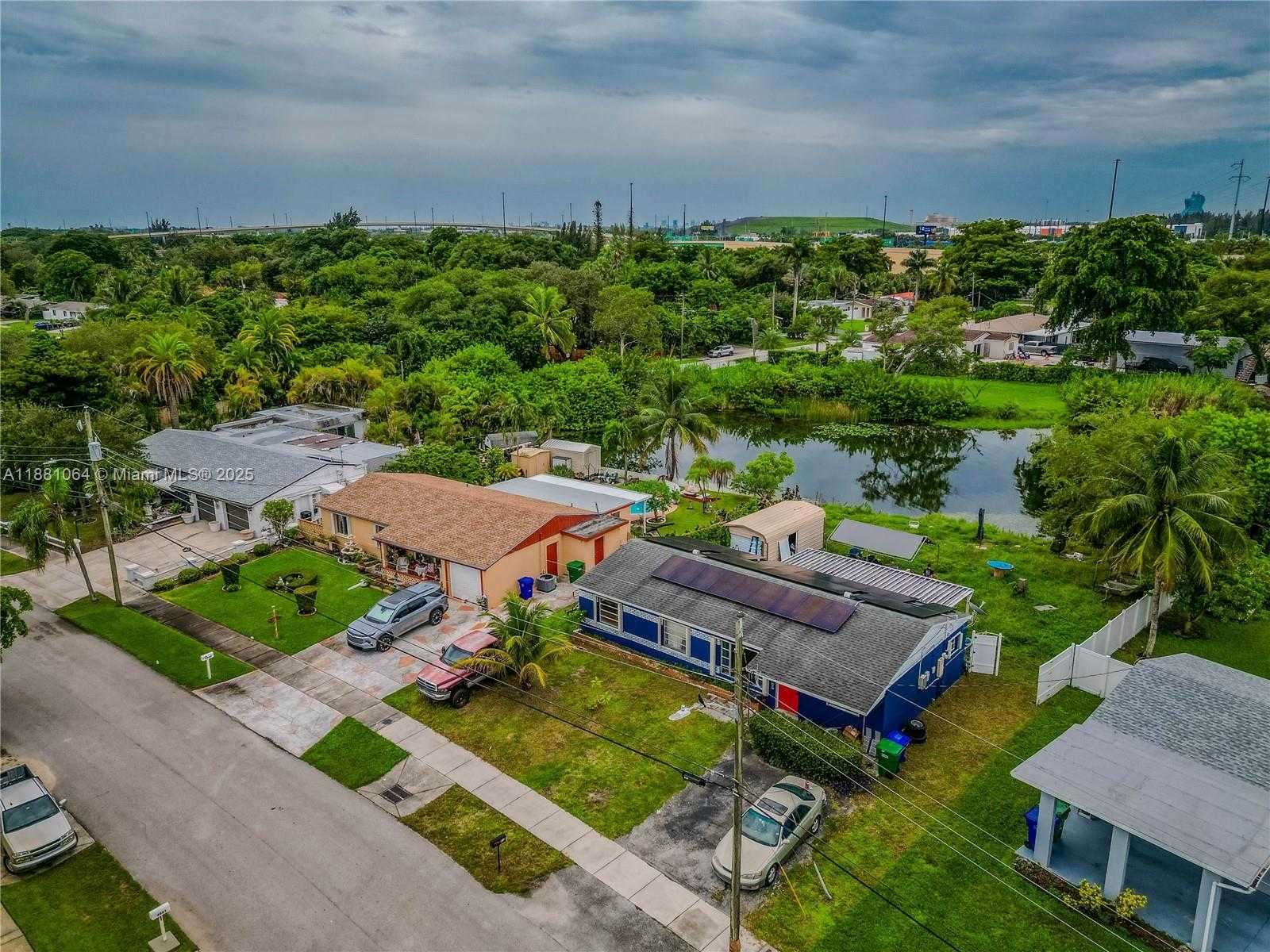 Small Image of 4450 SOUTH WEST 24TH ST, Fort Lauderdale Number 30