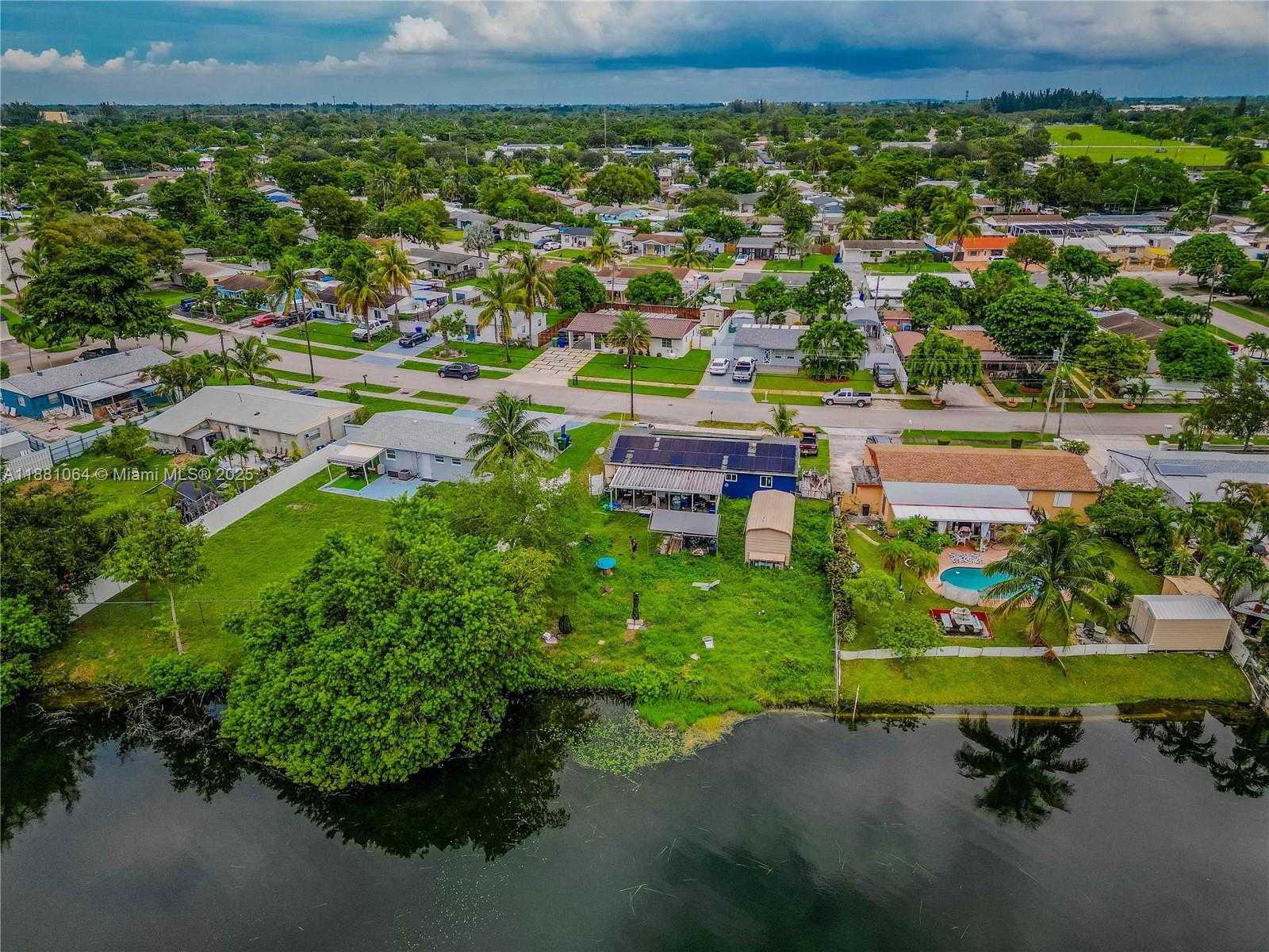 Small Image of 4450 SOUTH WEST 24TH ST, Fort Lauderdale Number 37