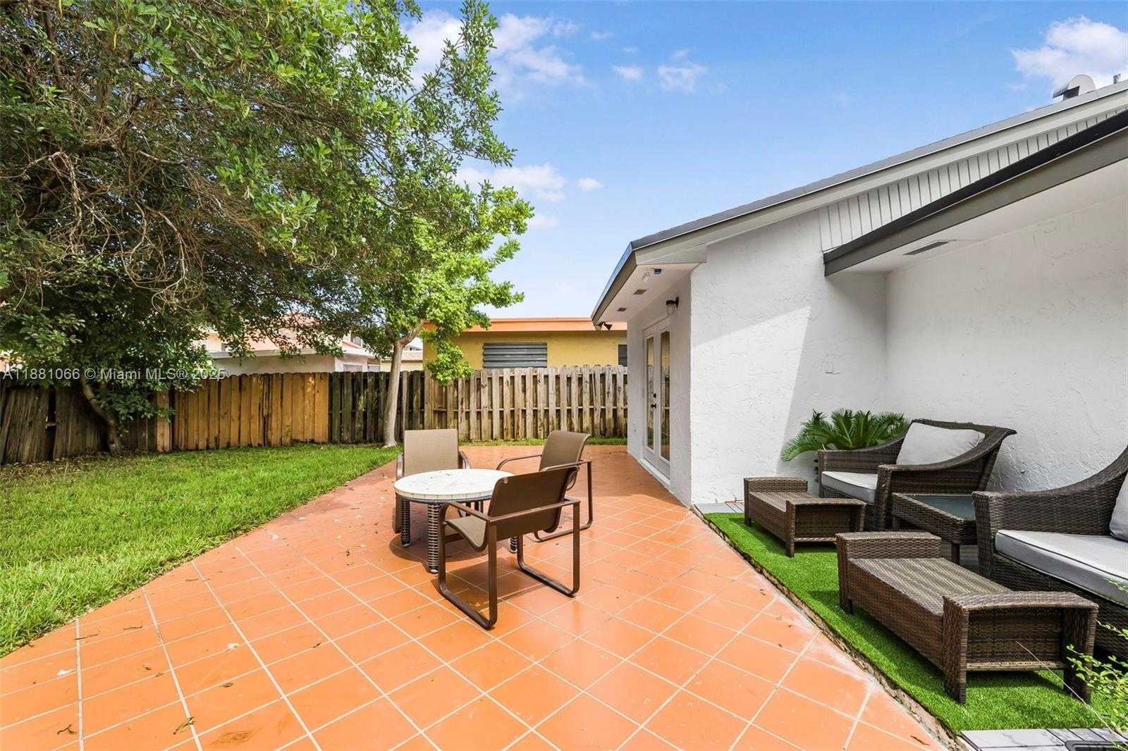 Small Image of 6020 WEST 22ND LANE, Hialeah Number 18
