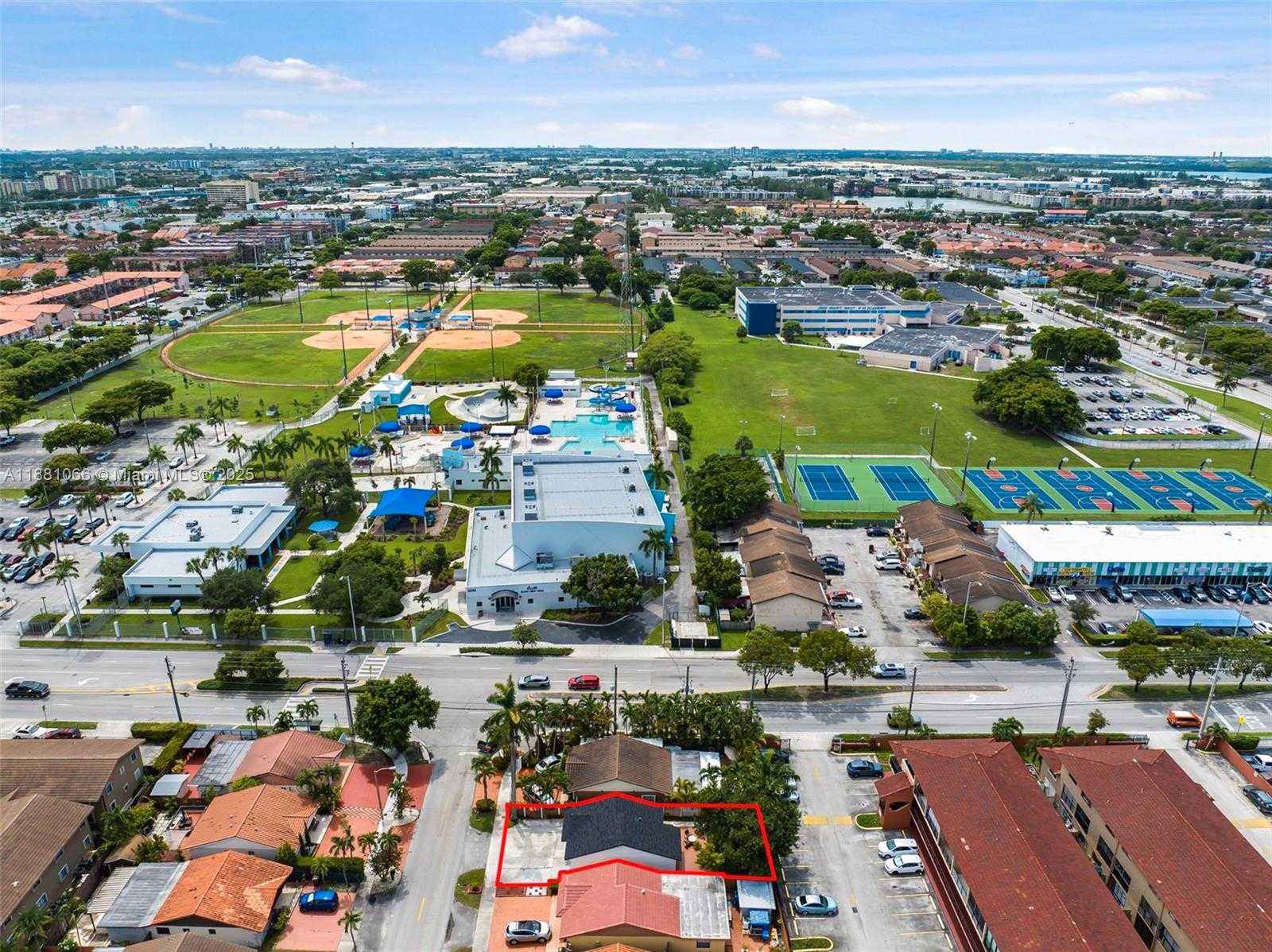 Small Image of 6020 WEST 22ND LANE, Hialeah Number 21
