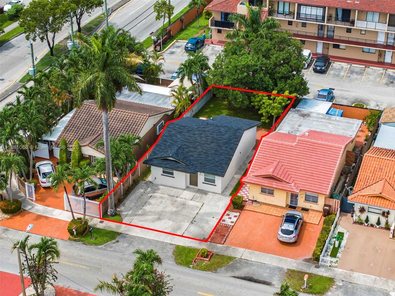 Small Image of 6020 WEST 22ND LANE, Hialeah Number 3