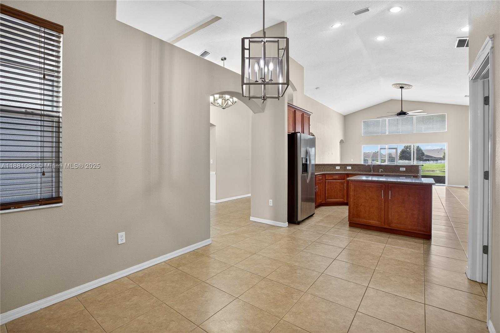 Small Image of 6721 SPARKLING WAY, Other City - In The State Of Florida Number 10