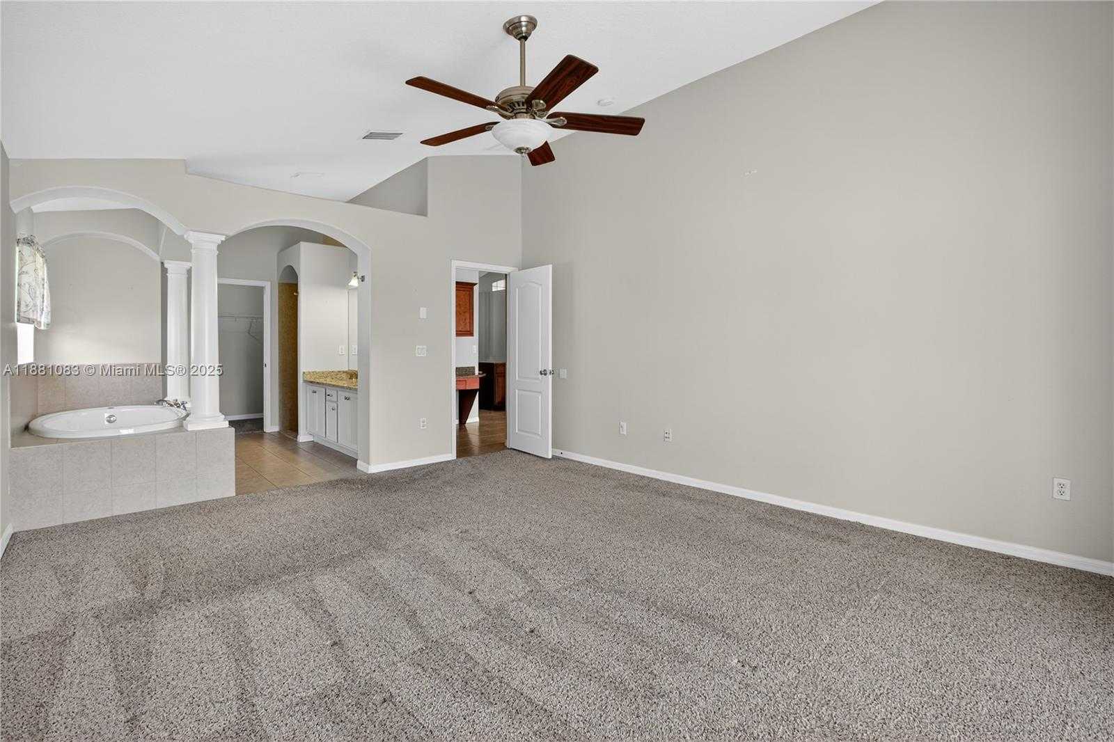 Small Image of 6721 SPARKLING WAY, Other City - In The State Of Florida Number 12