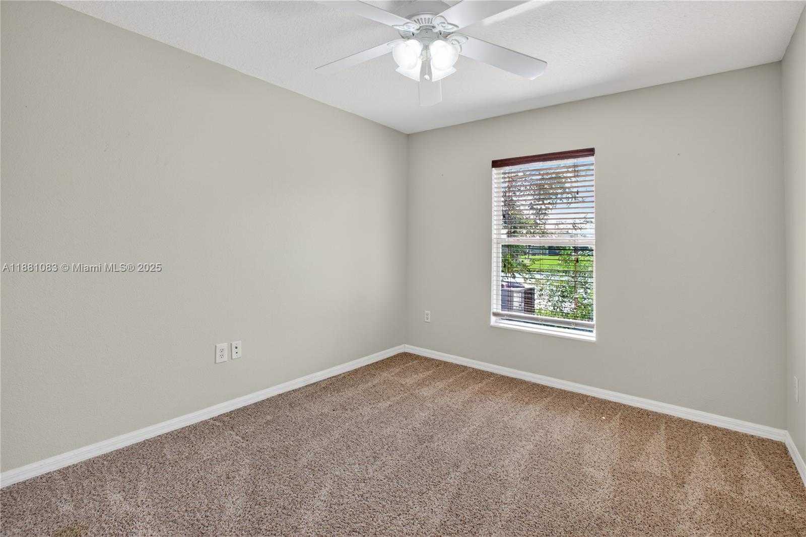 Small Image of 6721 SPARKLING WAY, Other City - In The State Of Florida Number 15