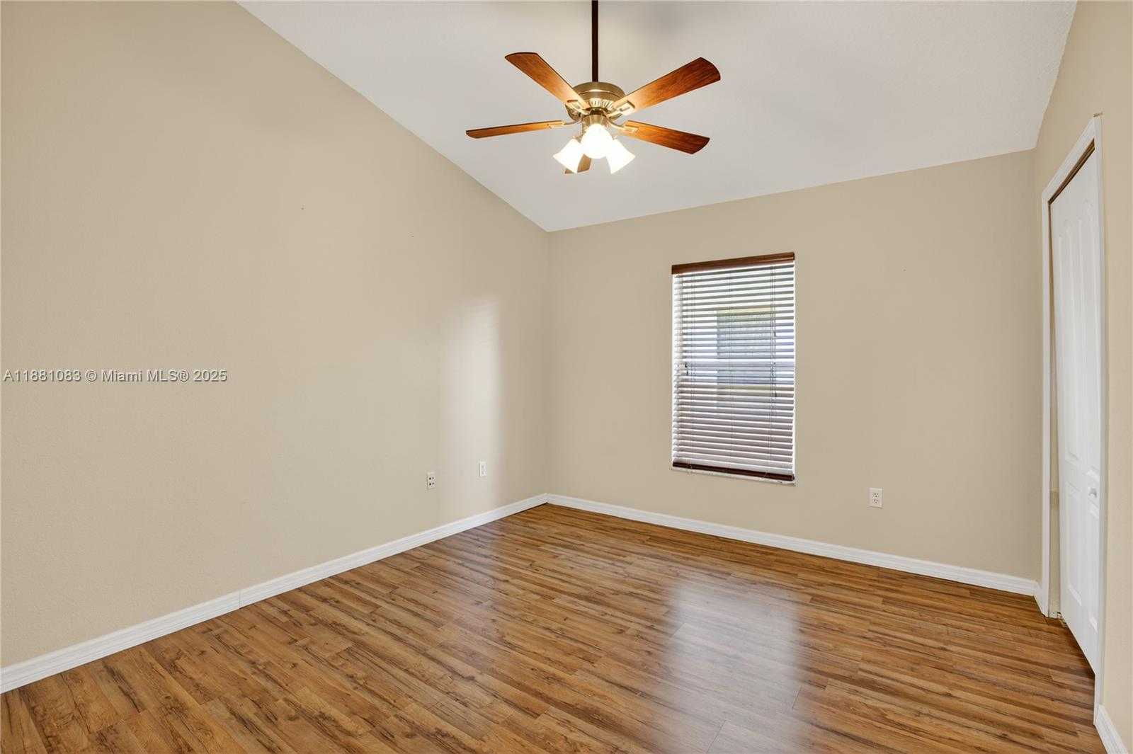 Small Image of 6721 SPARKLING WAY, Other City - In The State Of Florida Number 17
