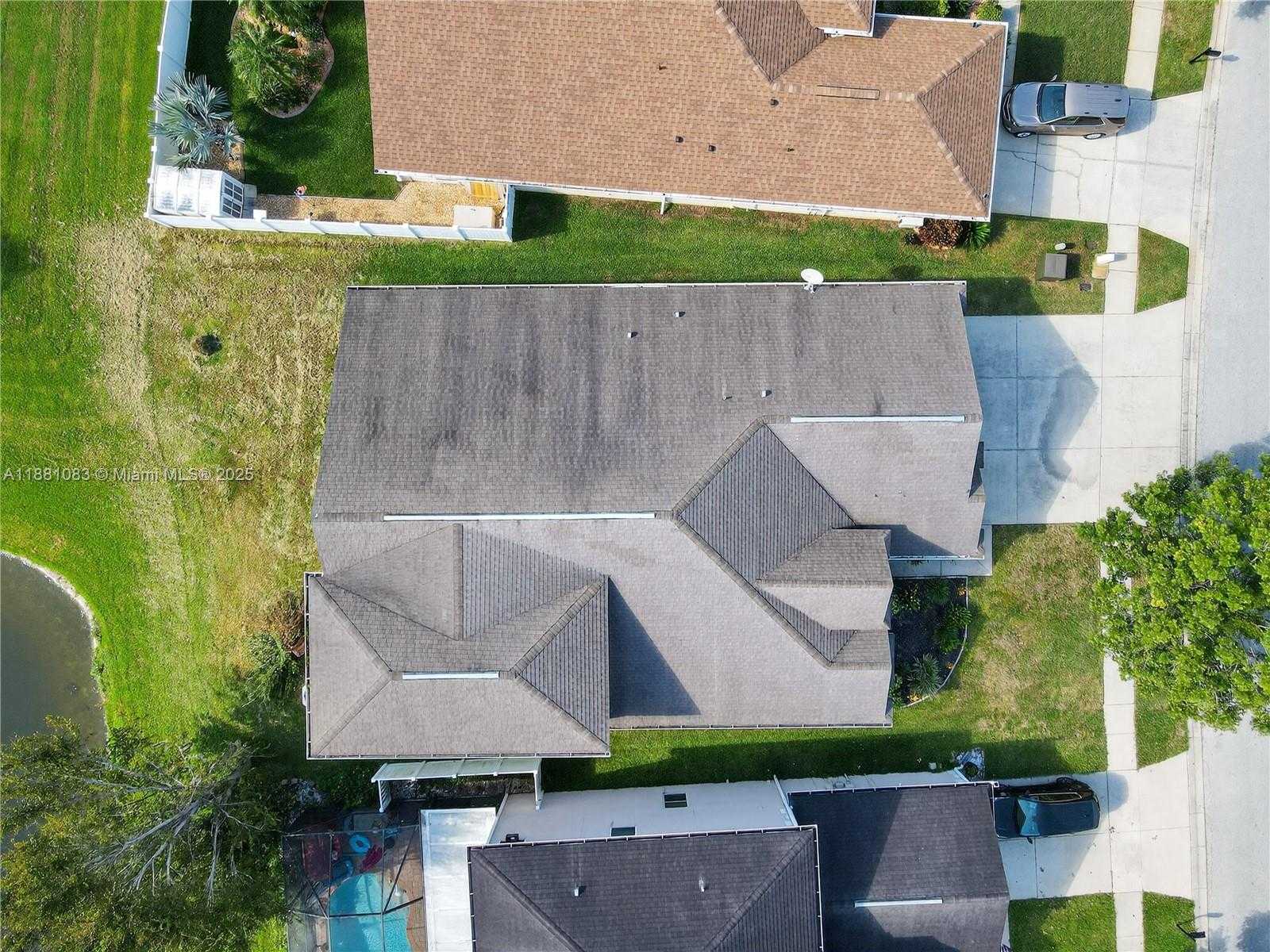 Small Image of 6721 SPARKLING WAY, Other City - In The State Of Florida Number 28