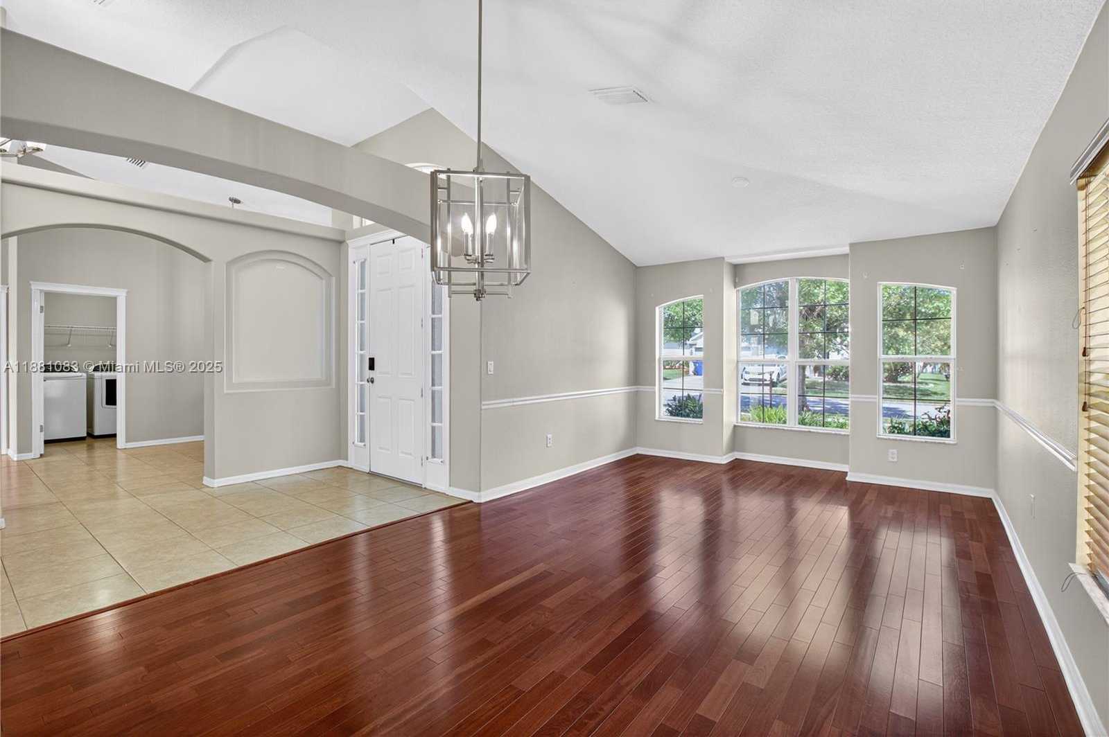 Small Image of 6721 SPARKLING WAY, Other City - In The State Of Florida Number 3