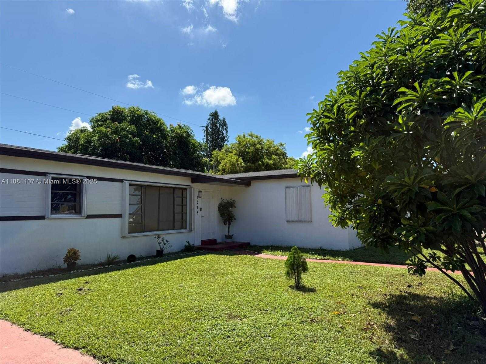 Small Image of Miami Gardens Number 37