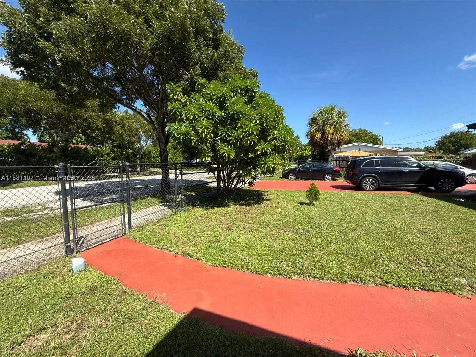 Small Image of Miami Gardens Number 4