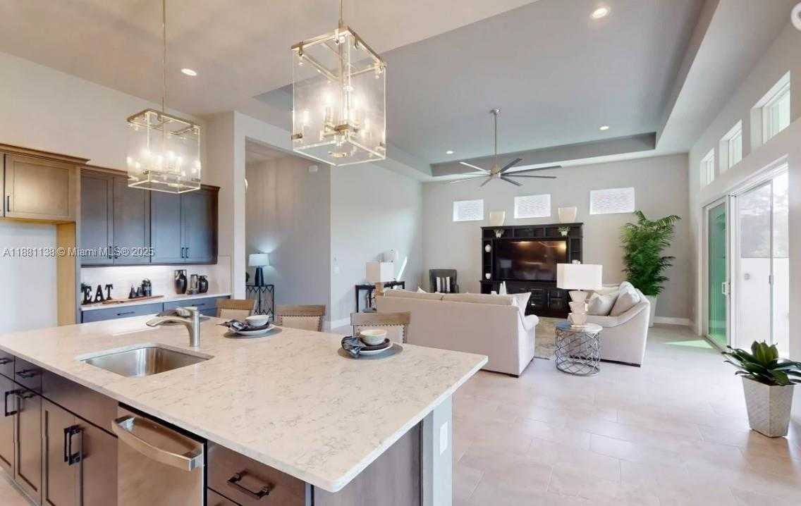 Small Image of 491 STIRLING BRIDGE DRIVE, Other City - In The State Of Florida Number 8