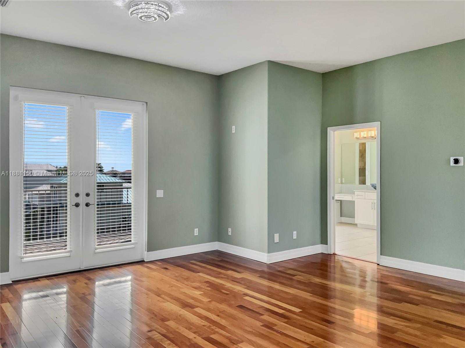 Small Image of 1340 APOLLO BEACH BLVD S, Other City - In The State Of Florida Number 20