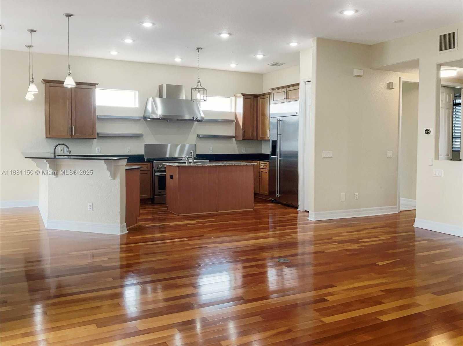 Small Image of 1340 APOLLO BEACH BLVD S, Other City - In The State Of Florida Number 4