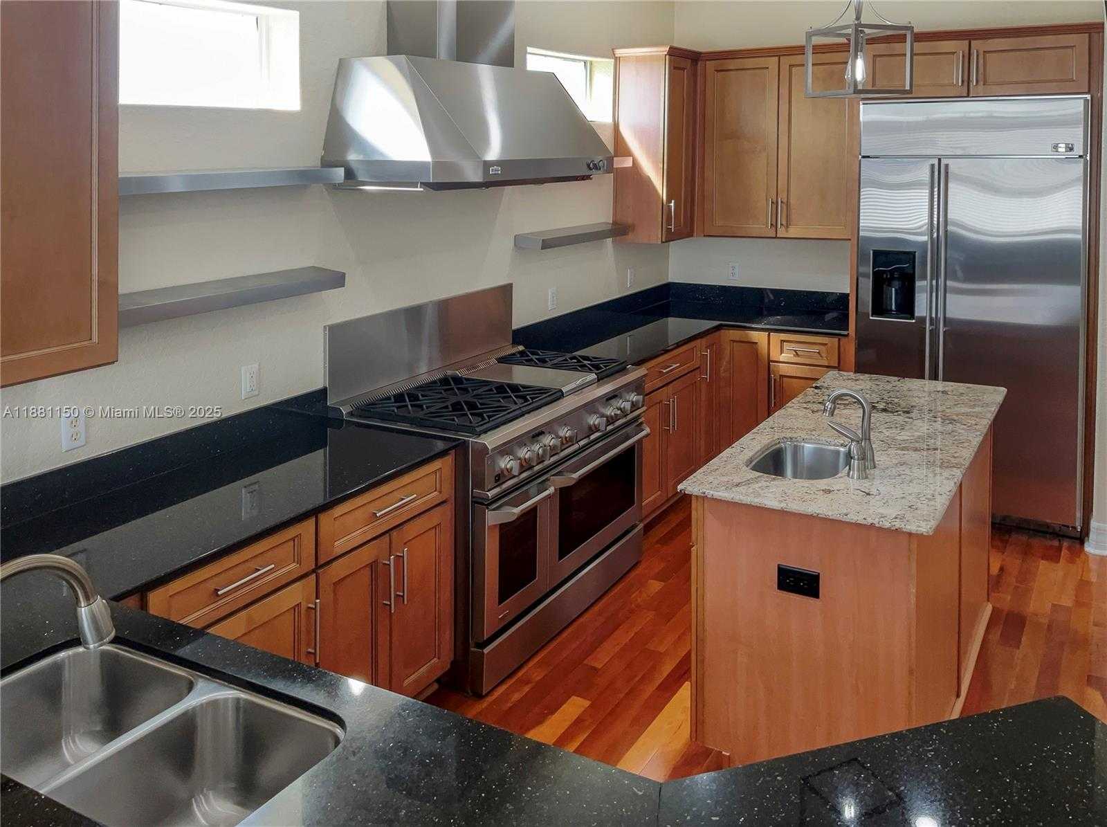 Small Image of 1340 APOLLO BEACH BLVD S, Other City - In The State Of Florida Number 9