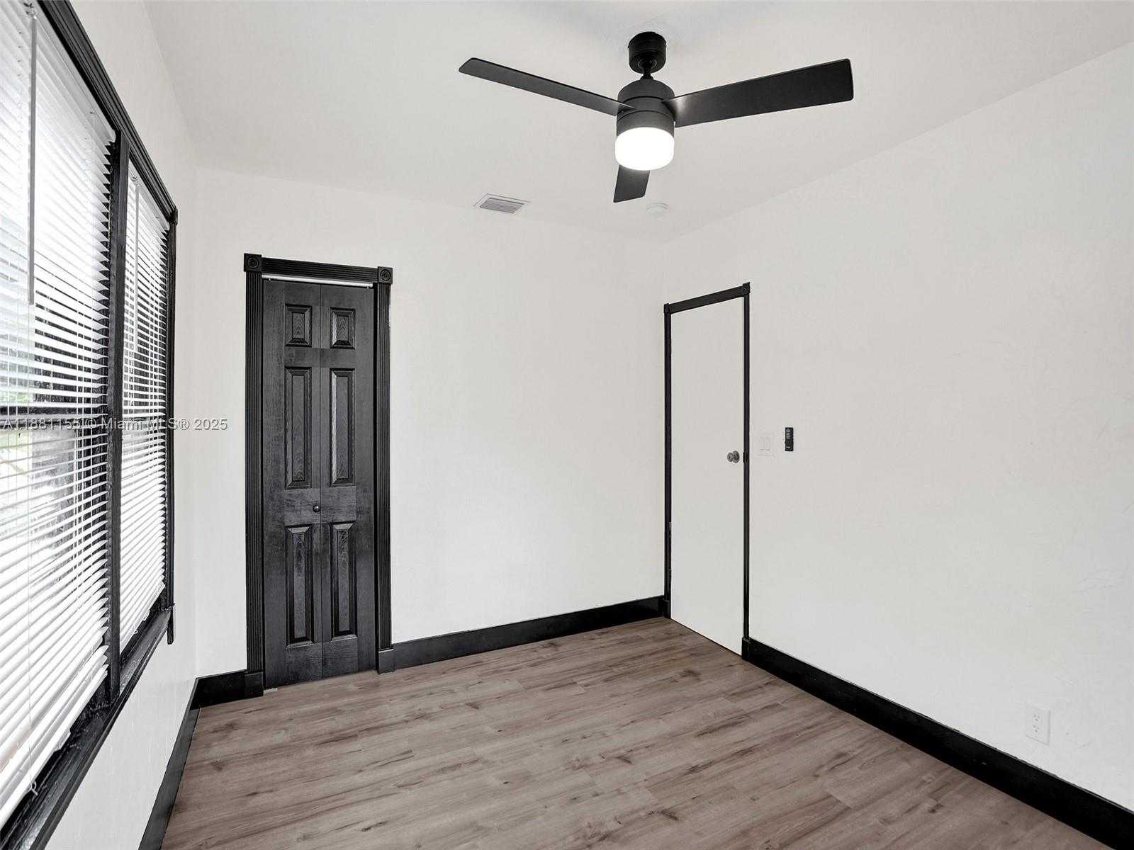 Small Image of 1409 SOUTH WEST 1ST STREET, Fort Lauderdale Number 16