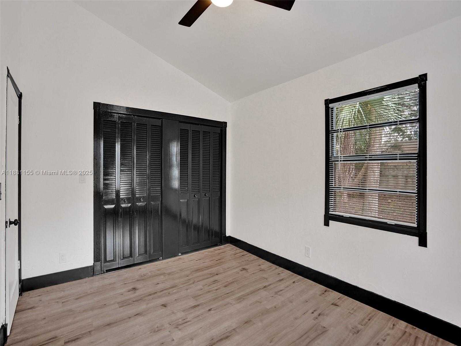 Small Image of 1409 SOUTH WEST 1ST STREET, Fort Lauderdale Number 19