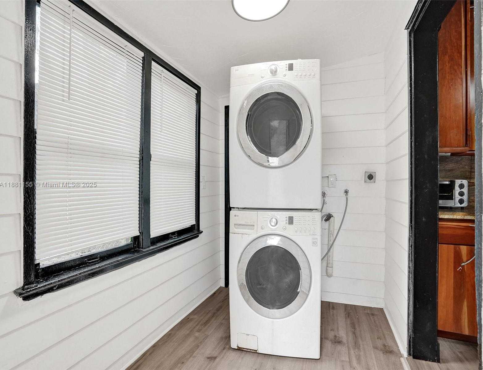 Small Image of 1409 SOUTH WEST 1ST STREET, Fort Lauderdale Number 21
