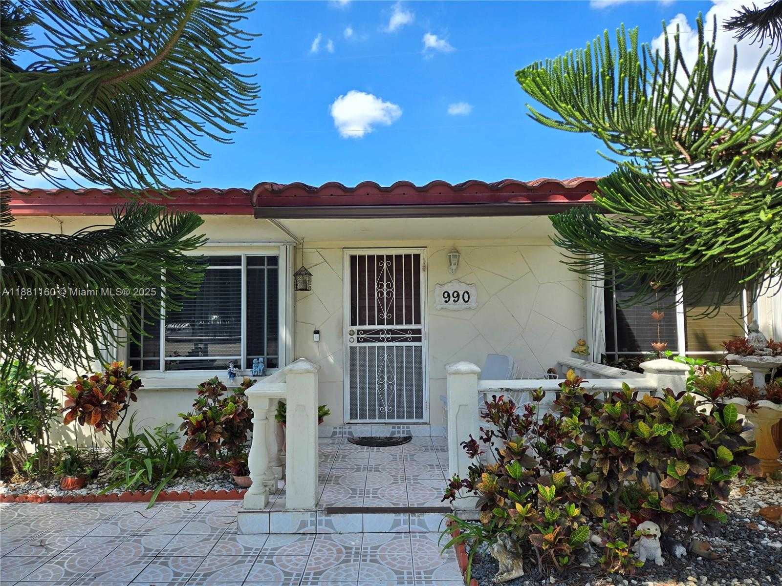 Small Image of 990 EAST 2ND ST, Hialeah Number 20