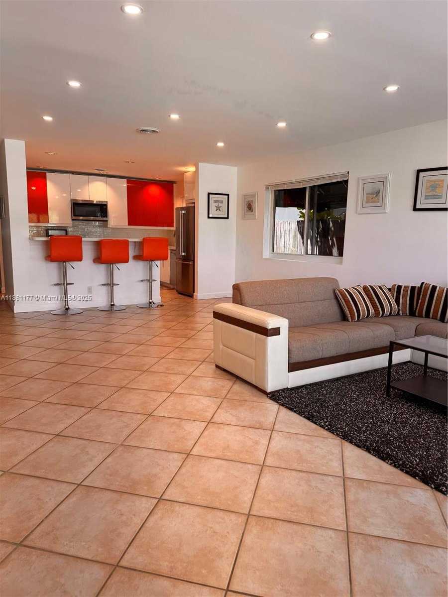 Small Image of 1406 POLK ST, Hollywood Number 16