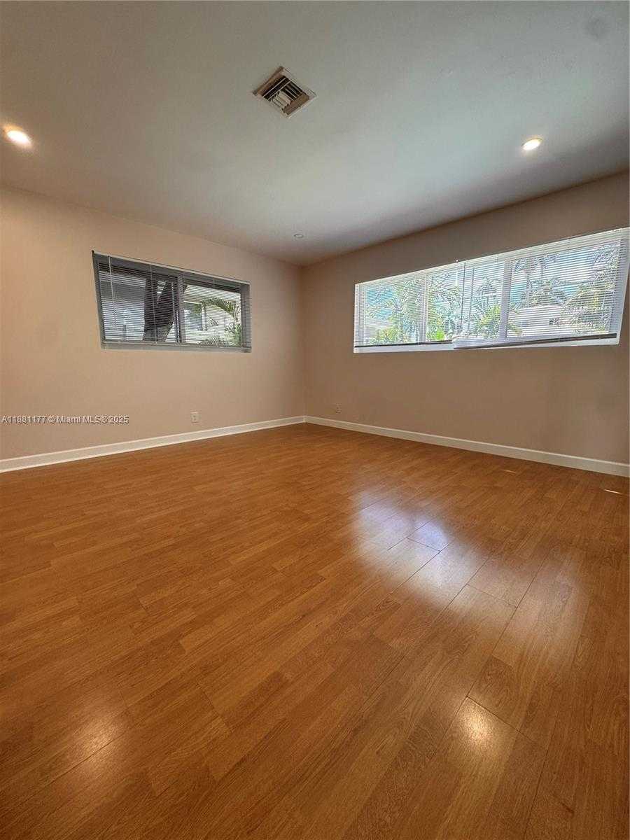 Small Image of 1406 POLK ST, Hollywood Number 20