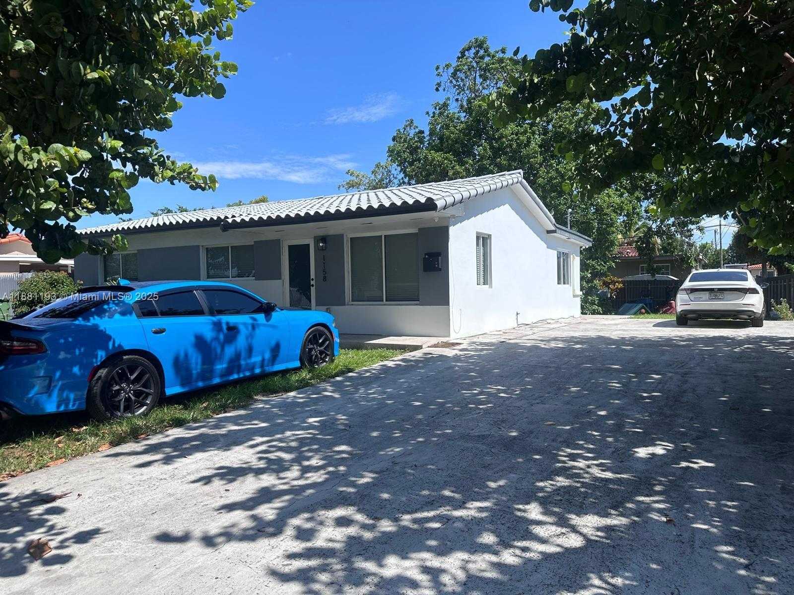 Small Image of Hialeah Number 6