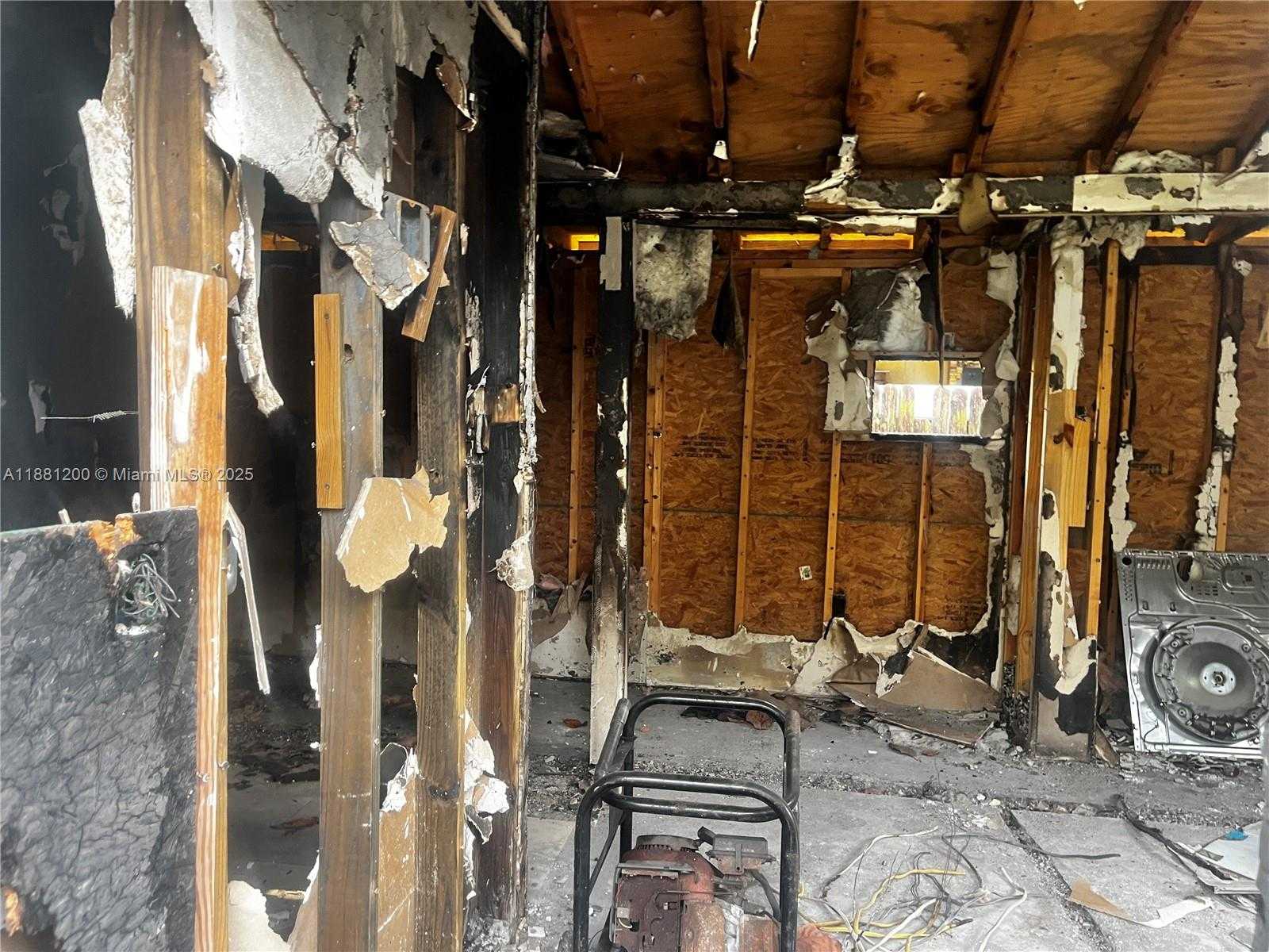 Small Image of 1132 NORTH WEST 118TH ST, Miami Number 12
