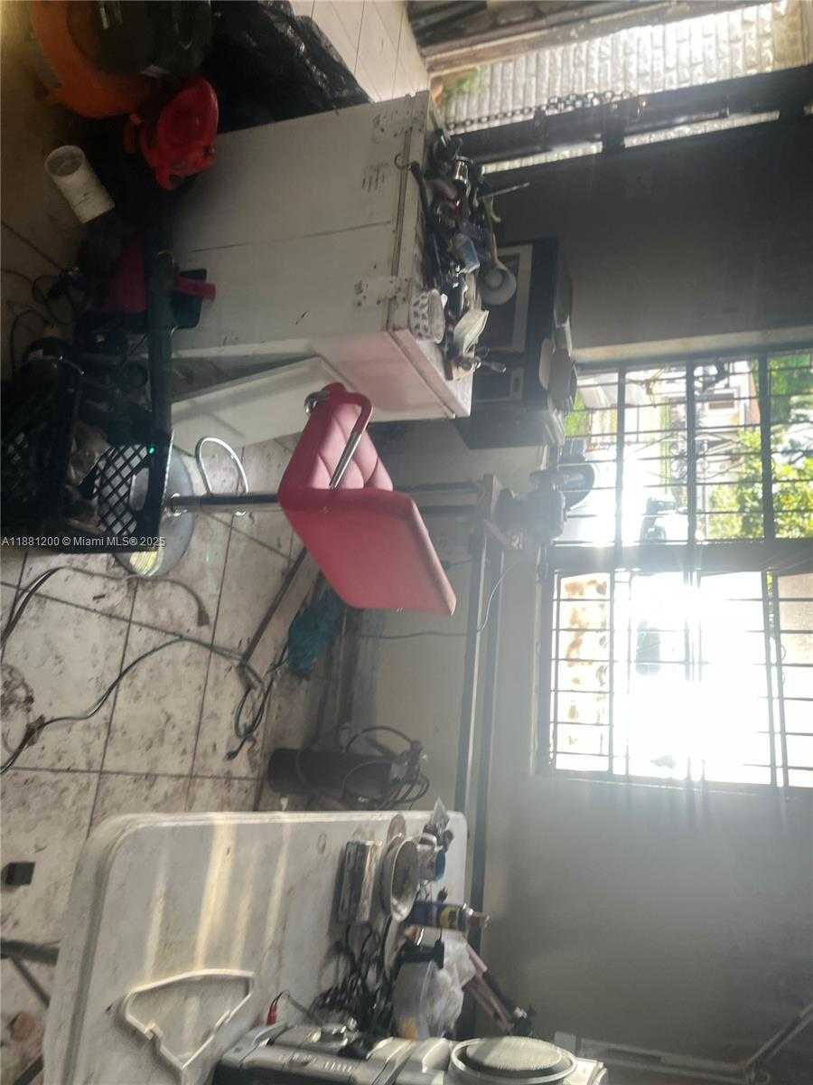 Small Image of 1132 NORTH WEST 118TH ST, Miami Number 27