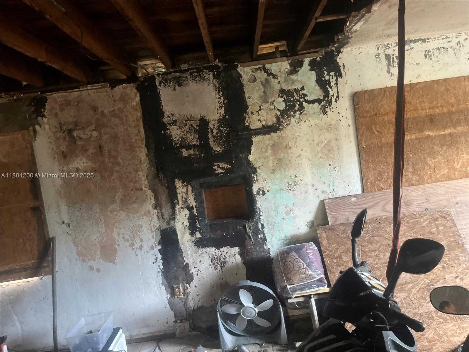 Small Image of 1132 NORTH WEST 118TH ST, Miami Number 28