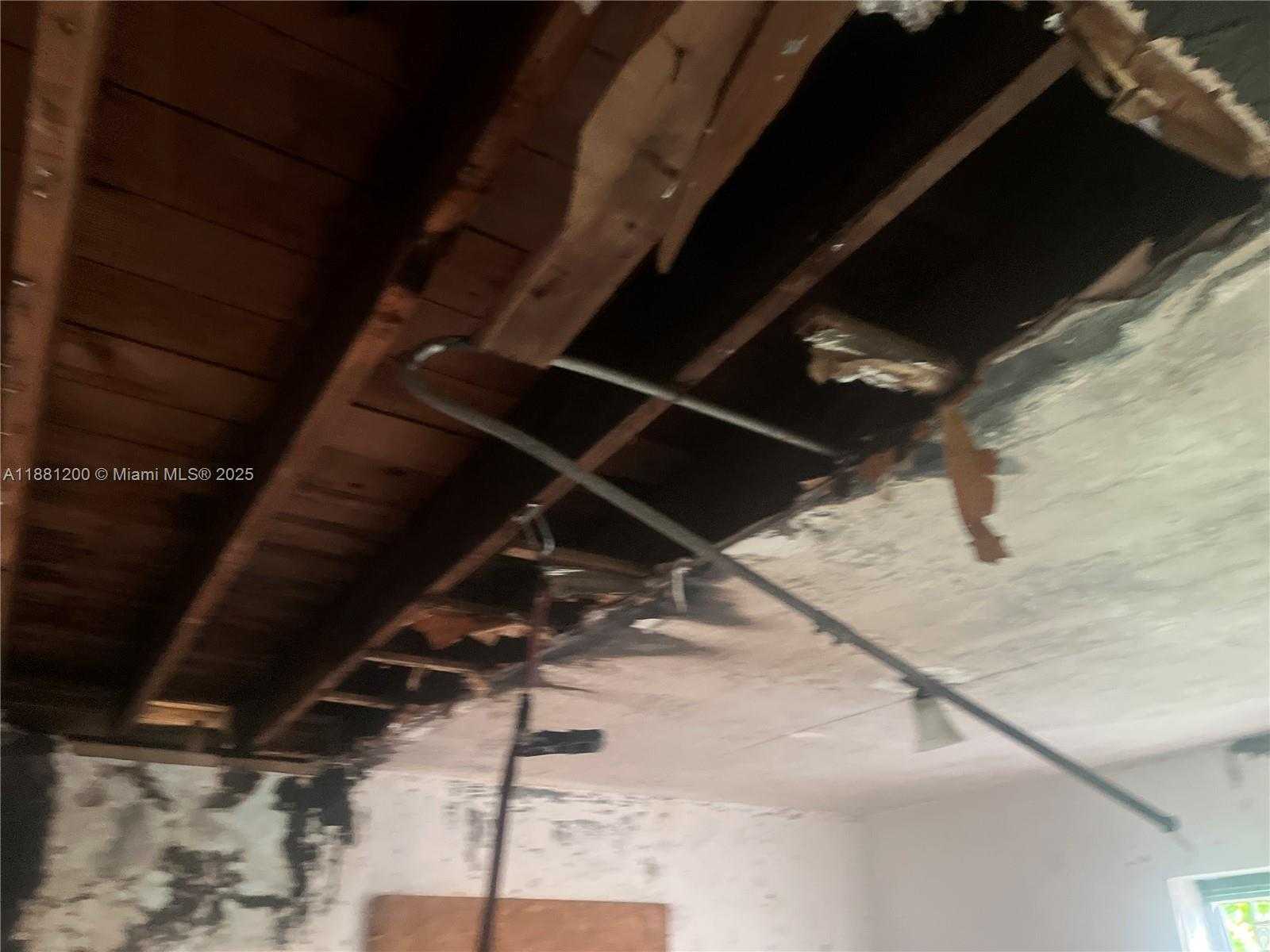 Small Image of 1132 NORTH WEST 118TH ST, Miami Number 29