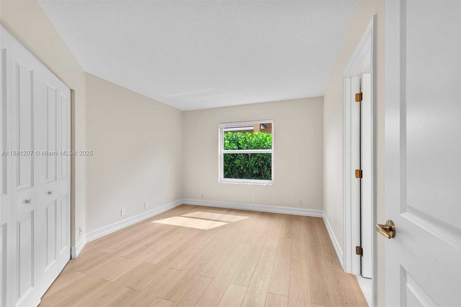 Small Image of 2666 PALMER PL, Weston Number 15