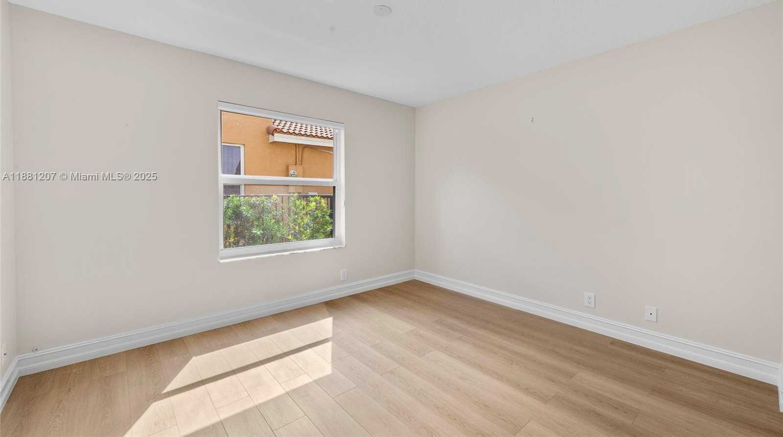 Small Image of 2666 PALMER PL, Weston Number 18