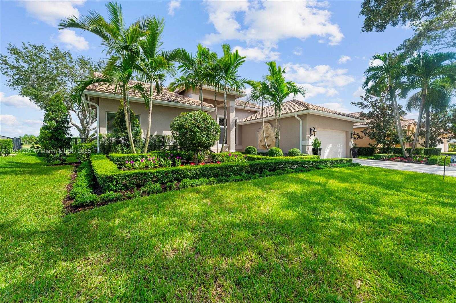 Small Image of 2666 PALMER PL, Weston Number 30
