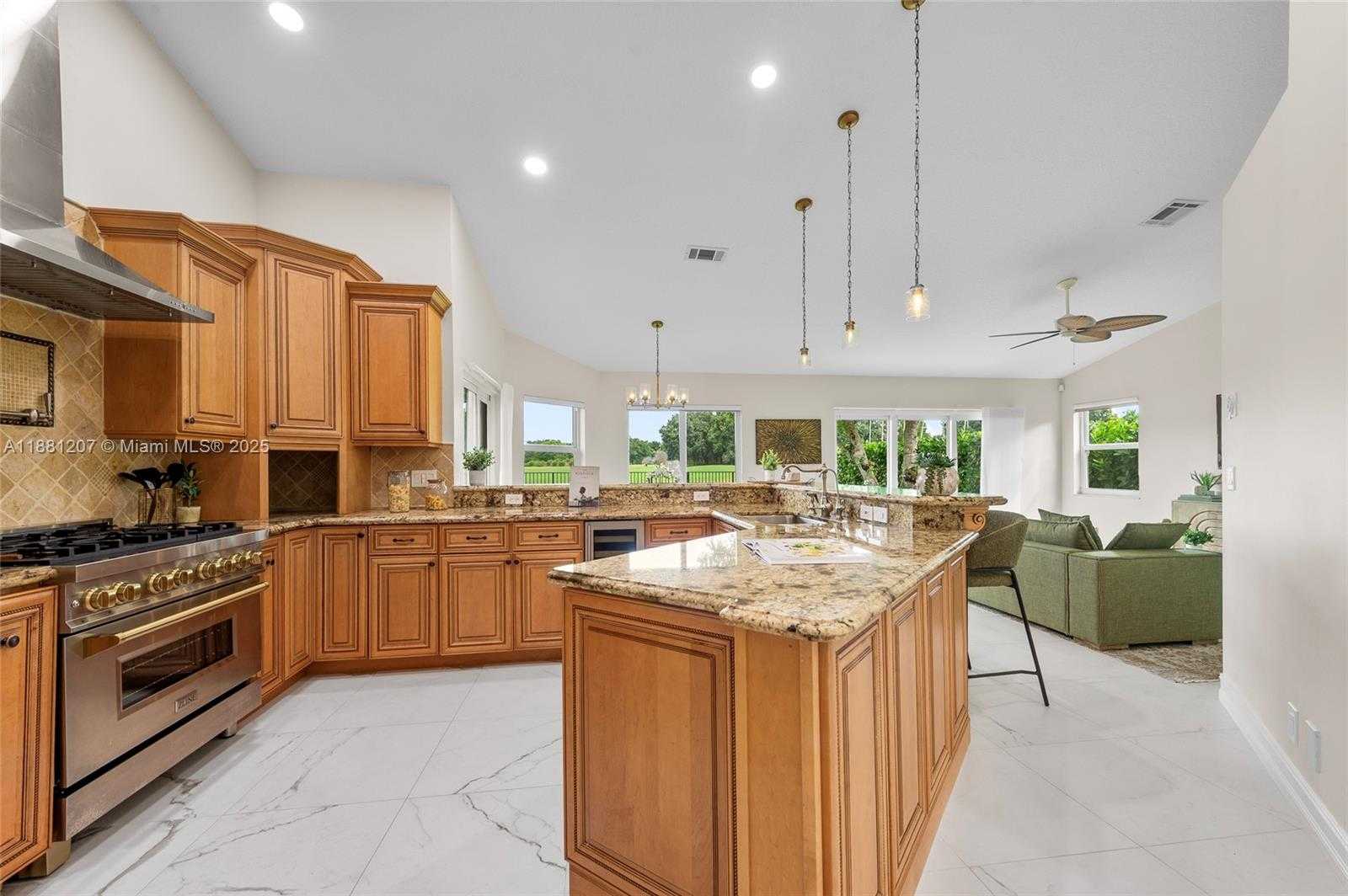 Small Image of 2666 PALMER PL, Weston Number 7