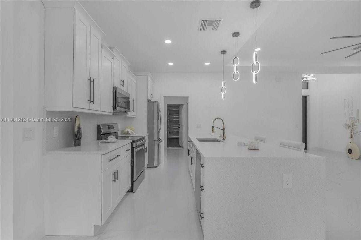 Small Image of 1201 JOHN AVE, Lehigh Acres Number 19