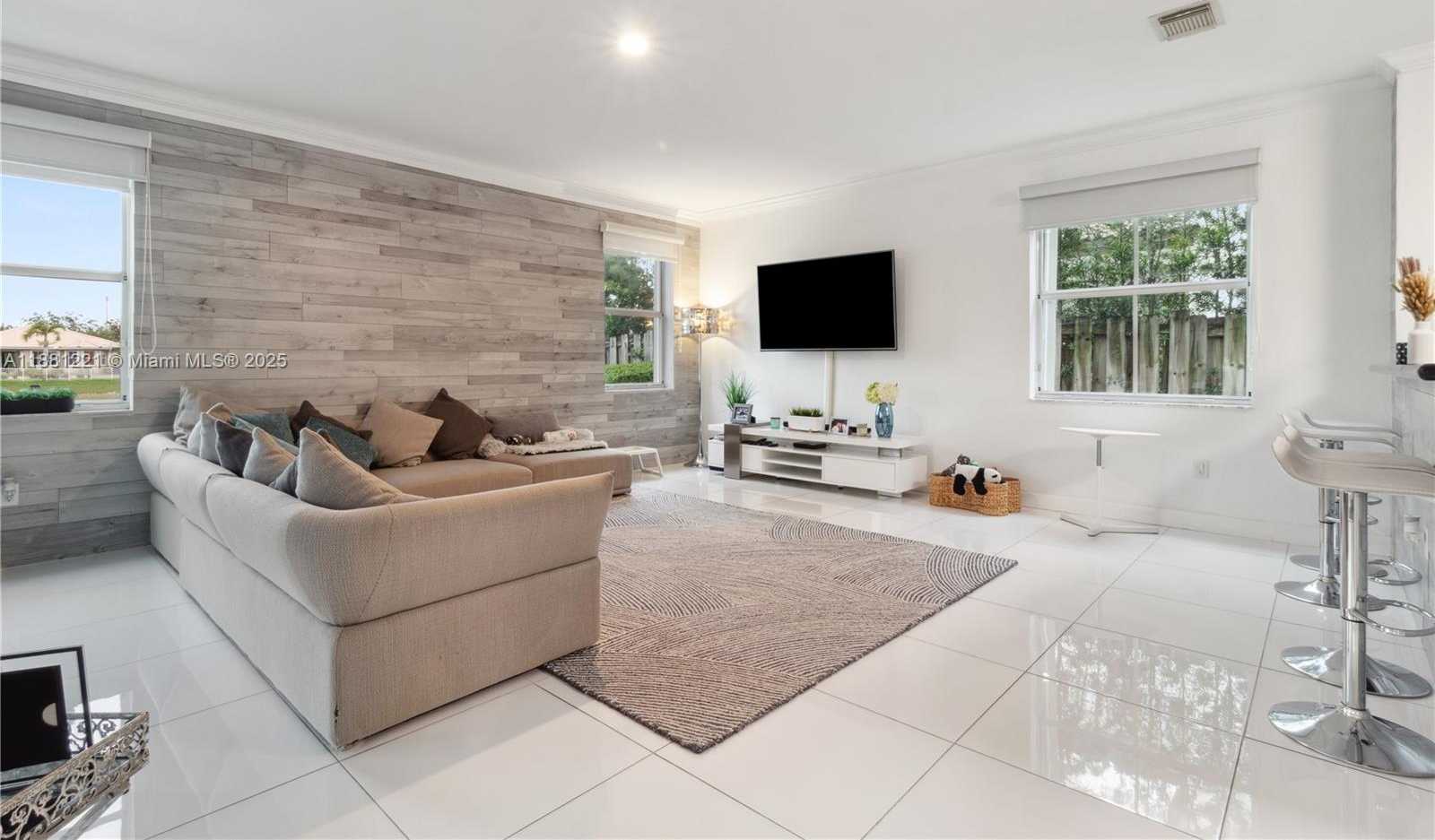 Small Image of 11257 NORTH WEST 78TH ST, Doral Number 10