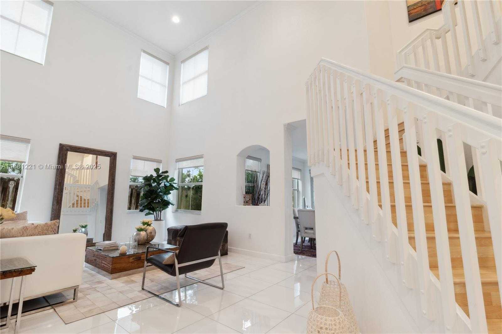 Small Image of 11257 NORTH WEST 78TH ST, Doral Number 3