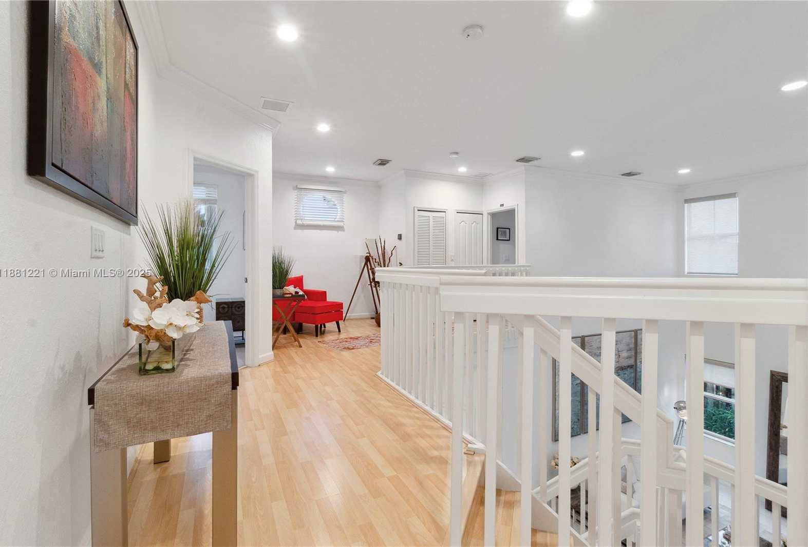 Small Image of 11257 NORTH WEST 78TH ST, Doral Number 31