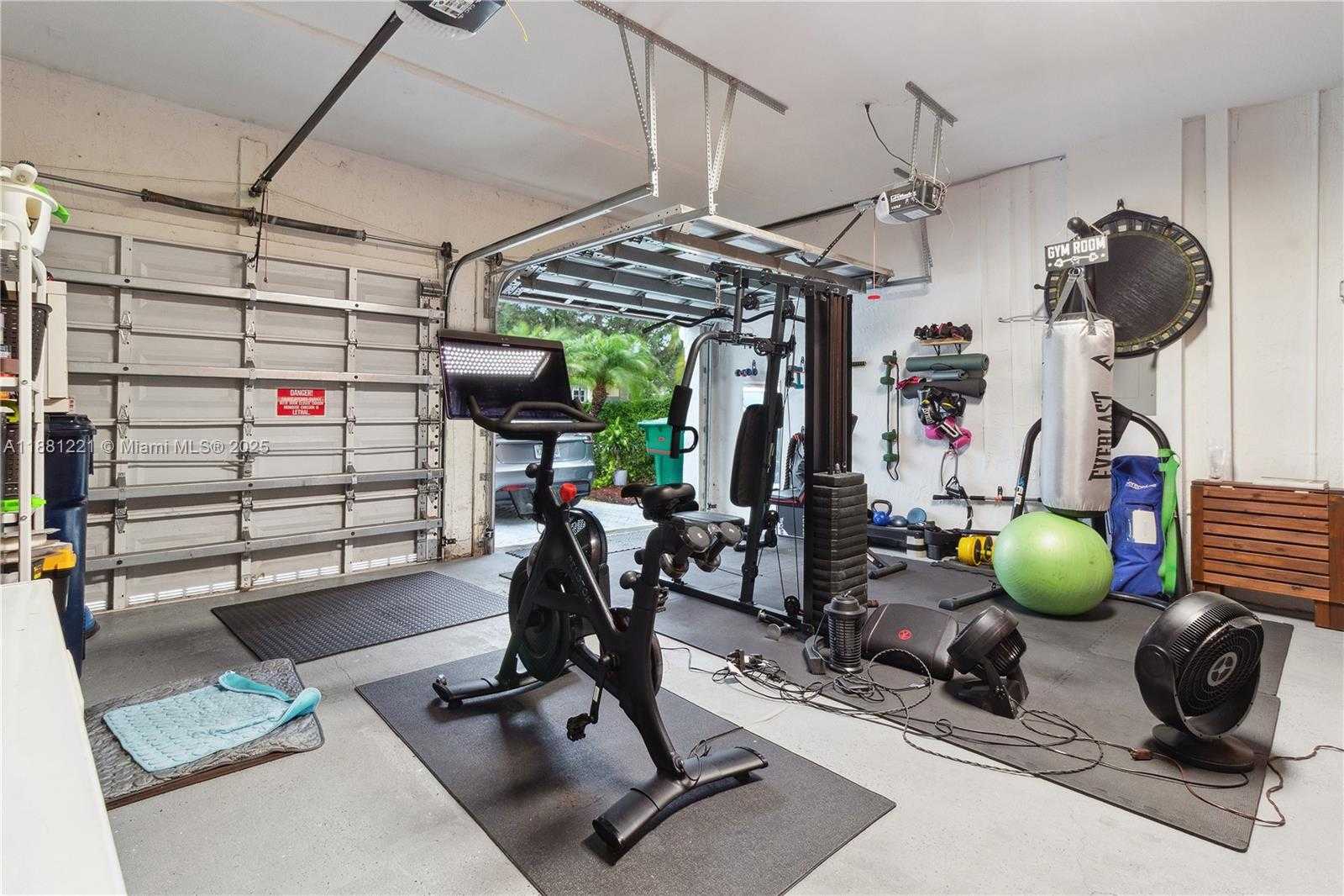 Small Image of 11257 NORTH WEST 78TH ST, Doral Number 39