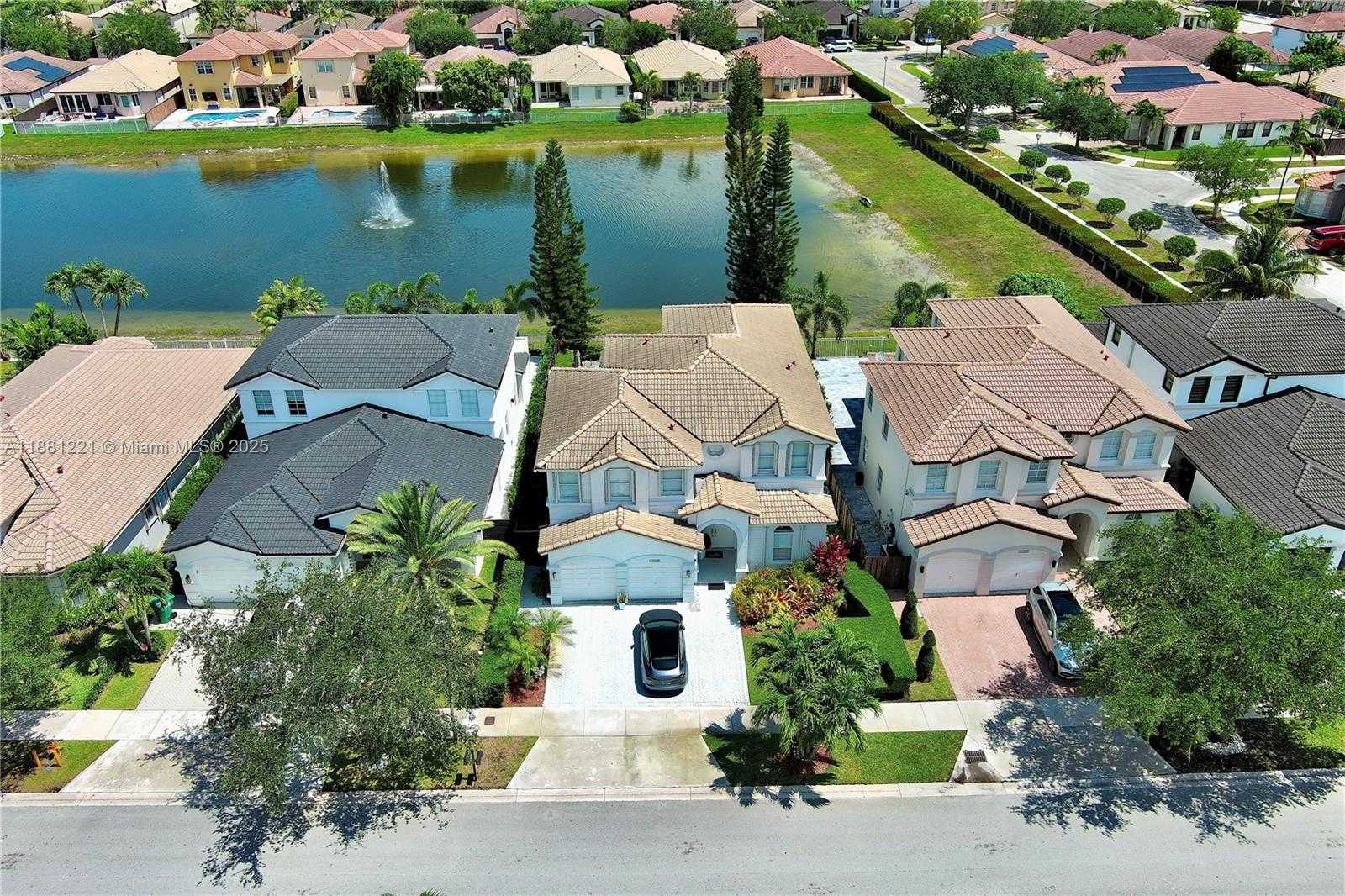 Small Image of 11257 NORTH WEST 78TH ST, Doral Number 43