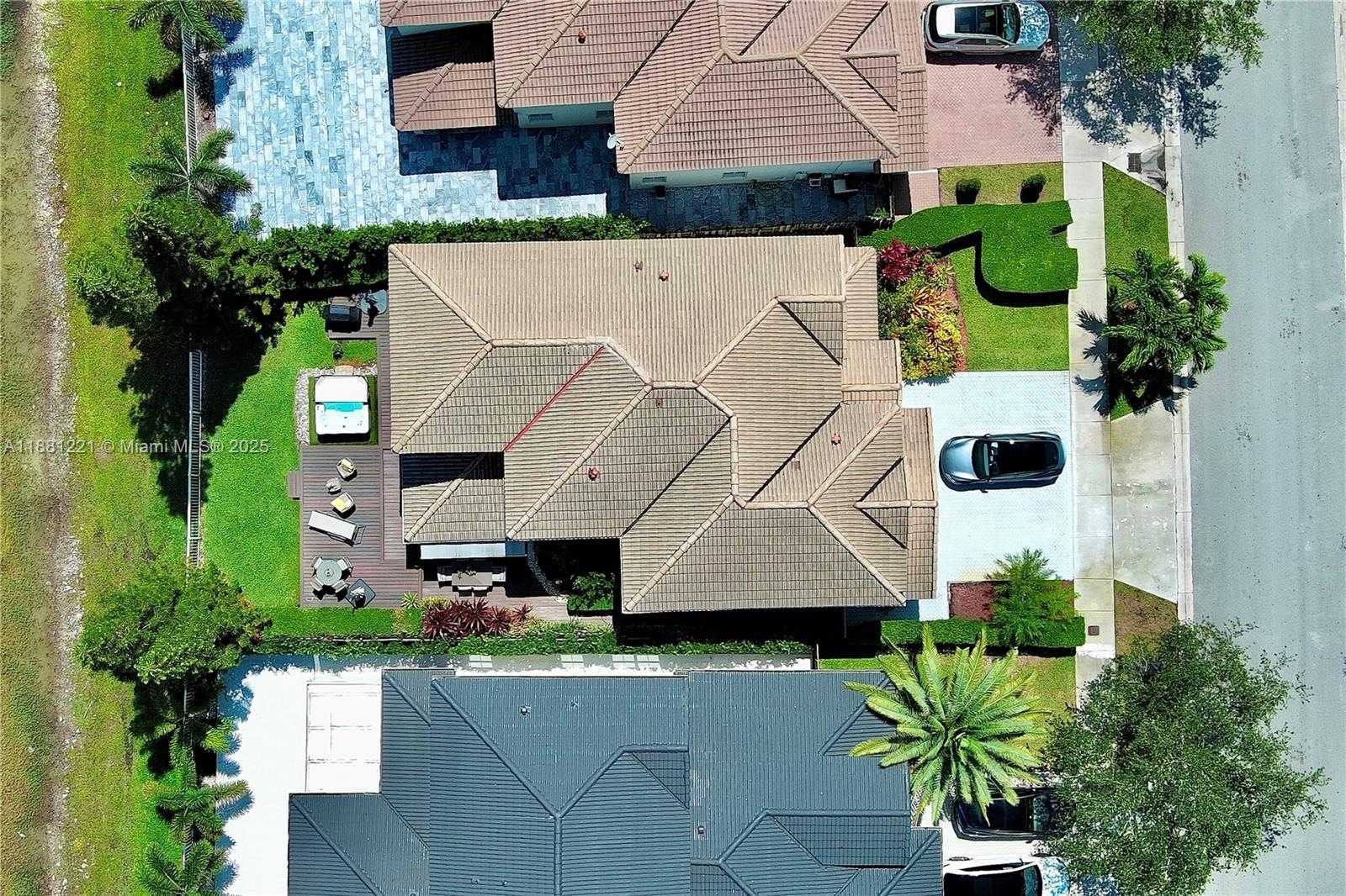 Small Image of 11257 NORTH WEST 78TH ST, Doral Number 47