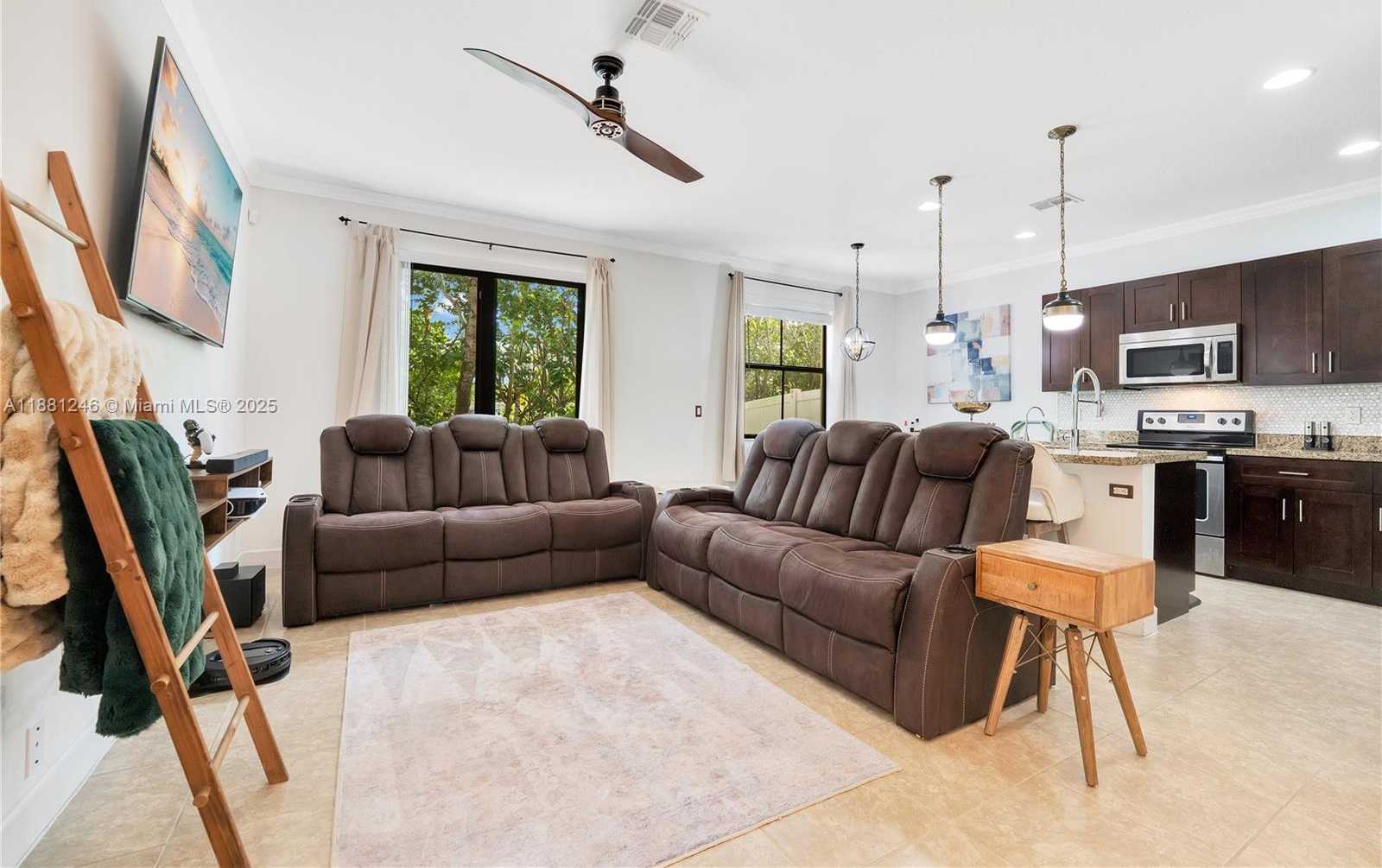 Small Image of 5904 NORTH WEST 46TH LN, Tamarac Number 4
