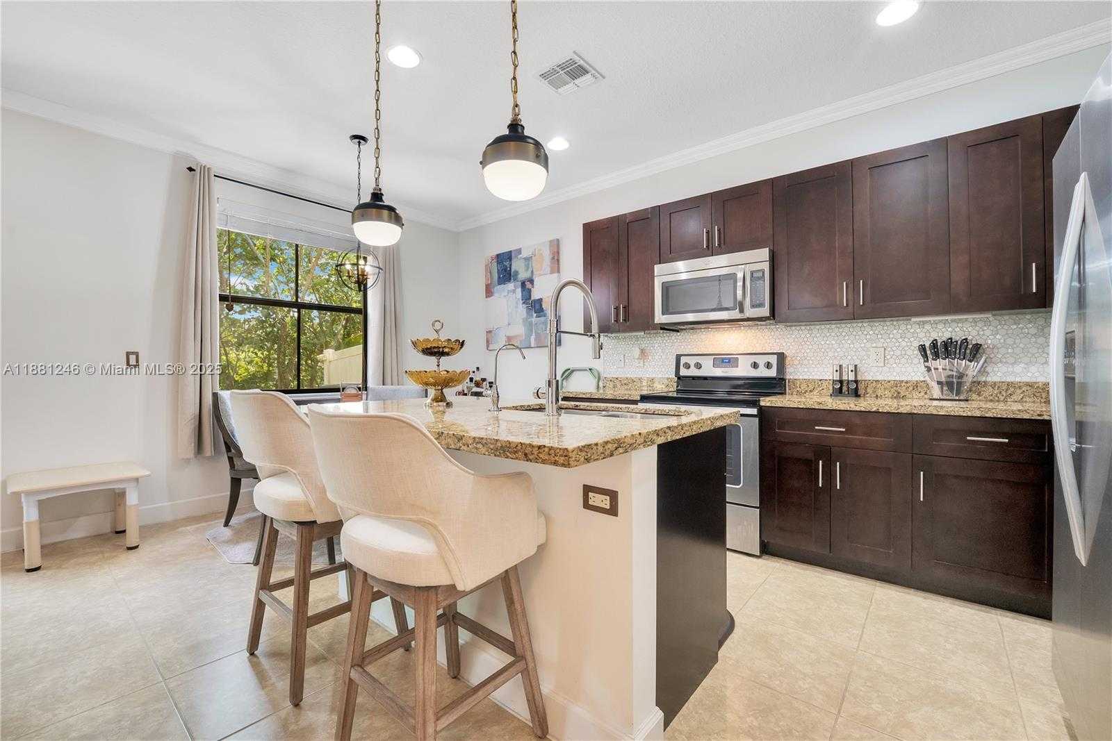 Small Image of 5904 NORTH WEST 46TH LN, Tamarac Number 8