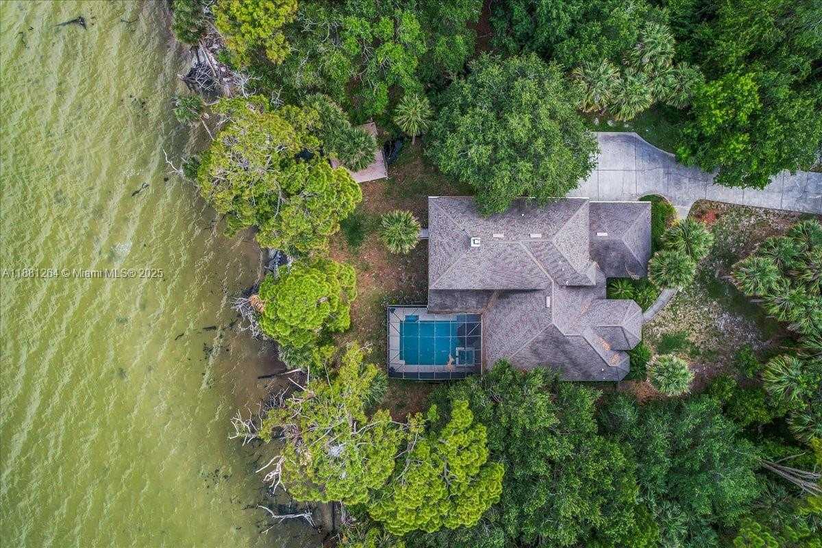 Small Image of 6340 US 1, Cocoa Number 49