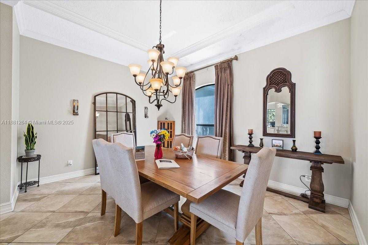 Small Image of 6340 US 1, Cocoa Number 7