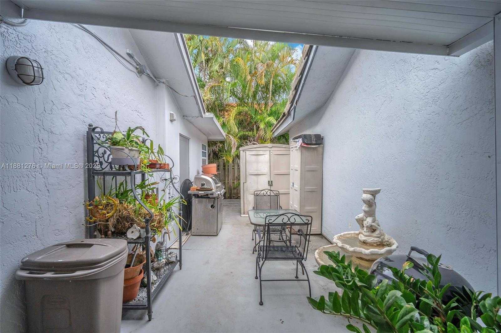 Small Image of 16834 NORTH WEST 70TH AVE, Hialeah Number 8
