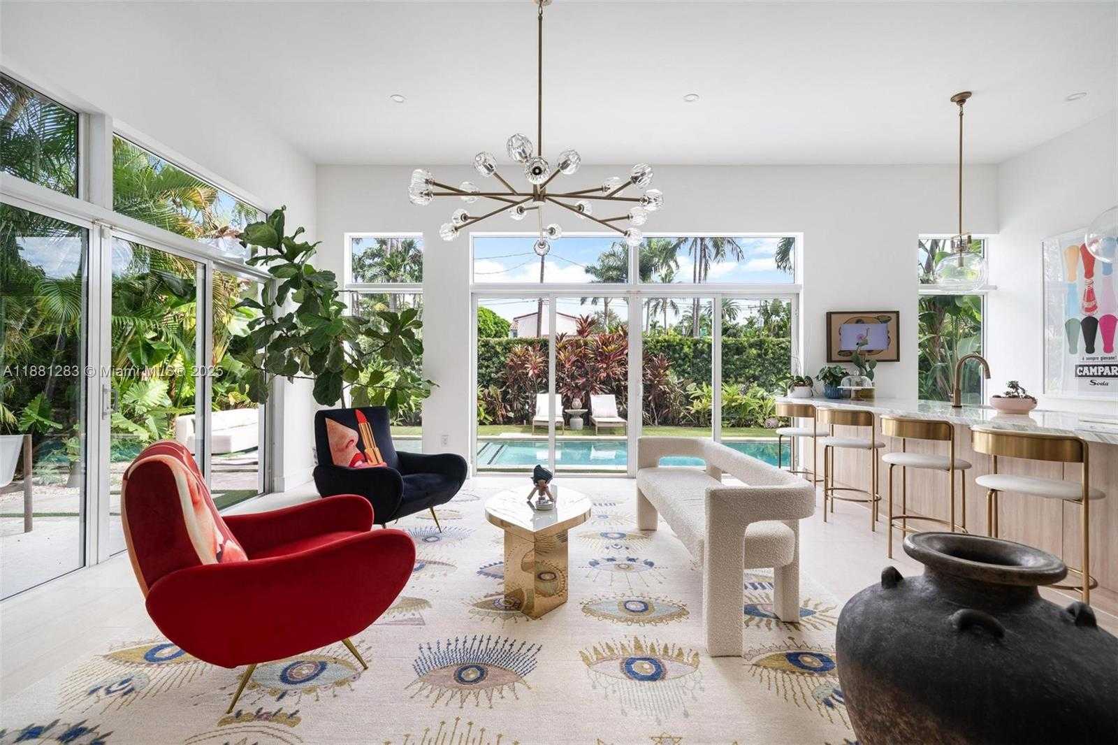Small Image of 520 EAST DILIDO DR, Miami Beach Number 4