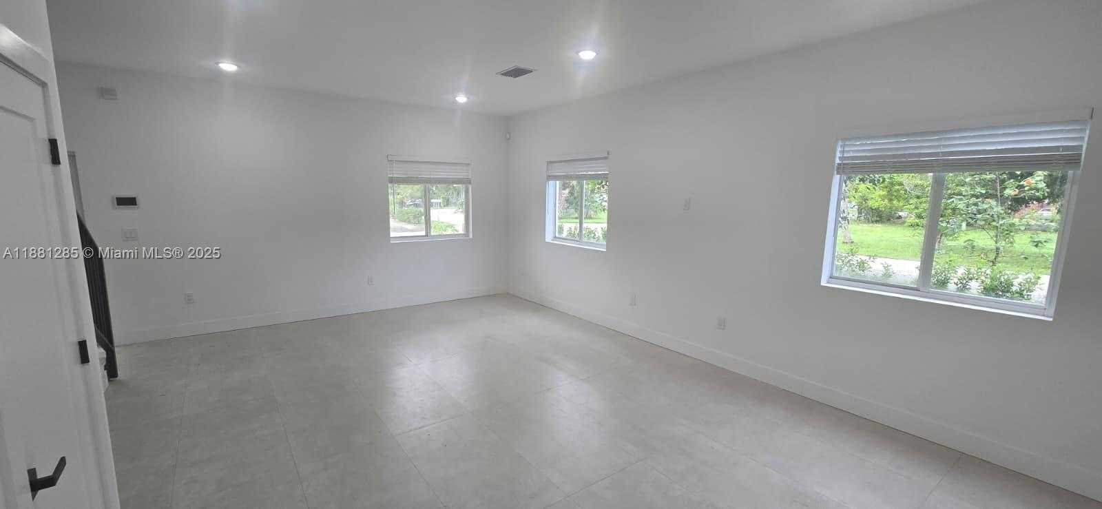 Small Image of 141 NORTH WEST 11TH ST, Pompano Beach Number 14