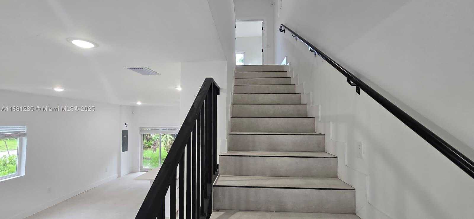 Small Image of 141 NORTH WEST 11TH ST, Pompano Beach Number 18
